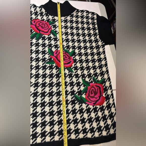 Vintage Knit Houndstooth Dress - Picture 7 of 7
